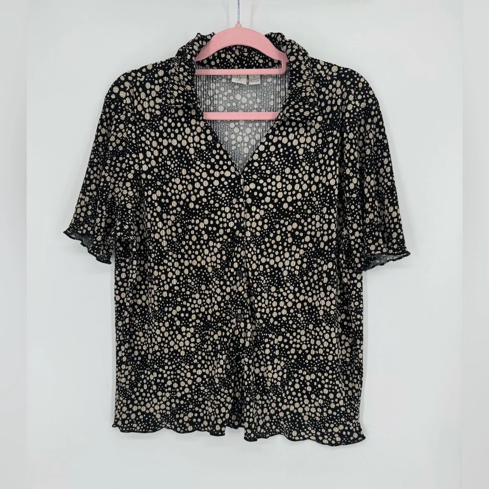 Joie Women's Black + Cream Polka Dot Collared Blouse With Lettuce Hem Size Large - Picture 1 of 4
